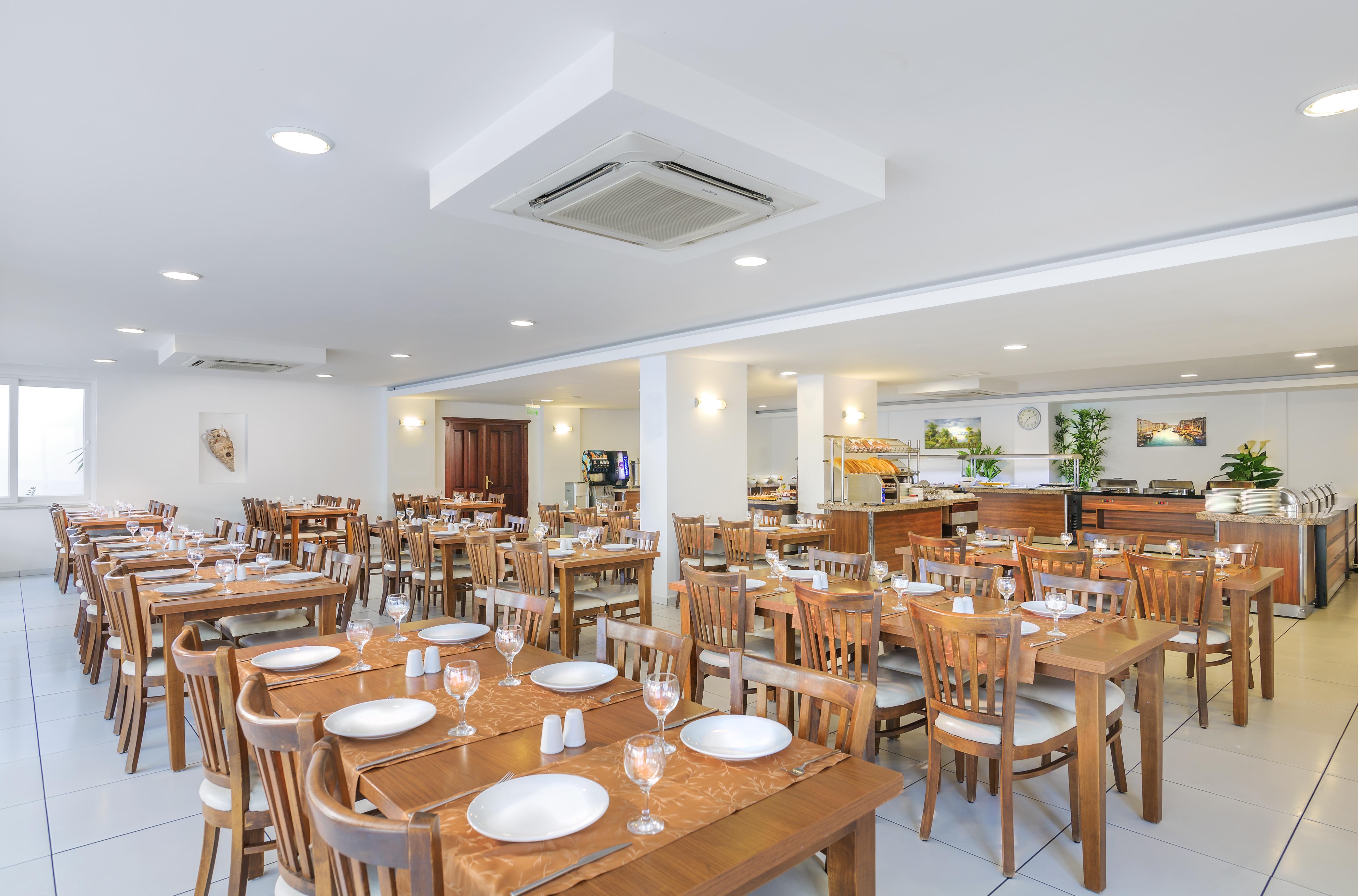 鲨鱼俱乐部酒店 居姆贝特 外观 照片